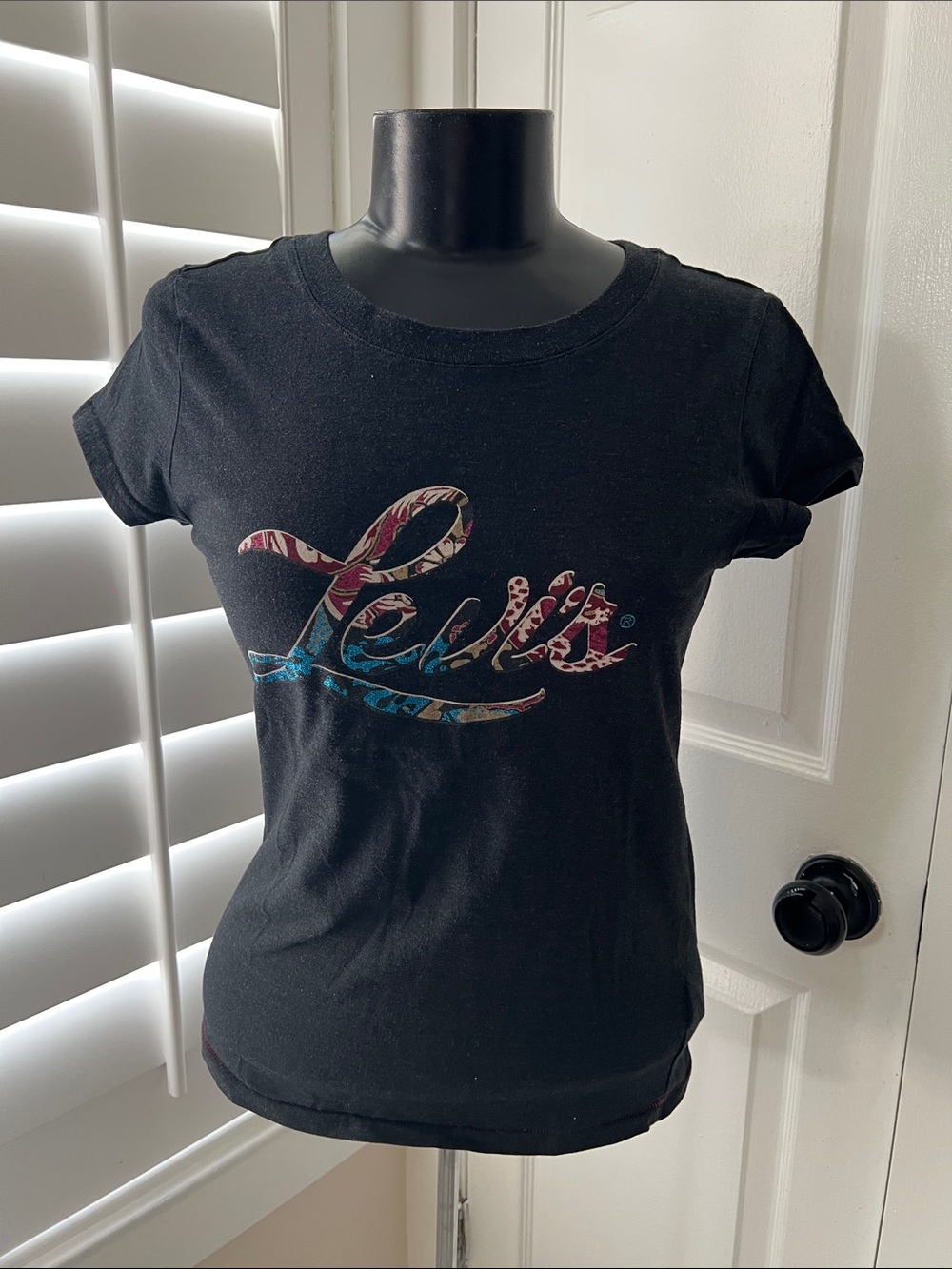 Levi's Dark Gray Short-Sleeve Tee with Multicolor Script Logo